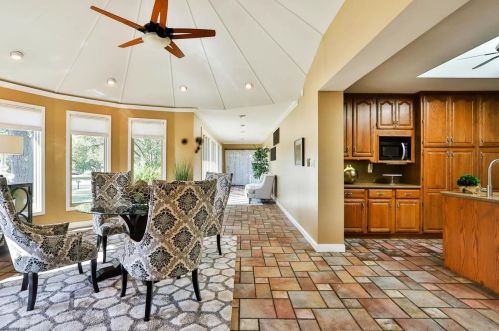 10101 Courtwick Dr, Saint Louis MO 63128-1613 exterior