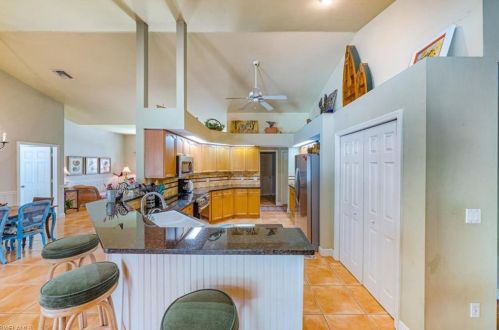 3625 3 Ave, Naples FL 34117-3024 exterior