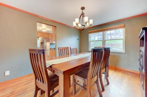 1453 Bellaire Pl, Pittsburgh PA 15226-1907 exterior