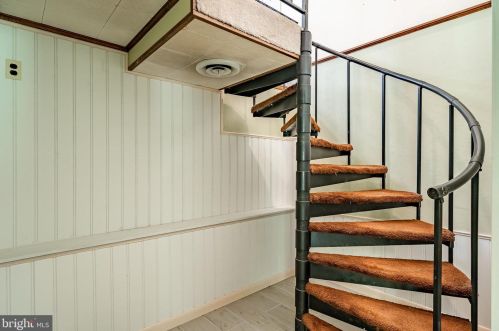 1279 Hanover St, Pottstown PA 19465-7633 exterior