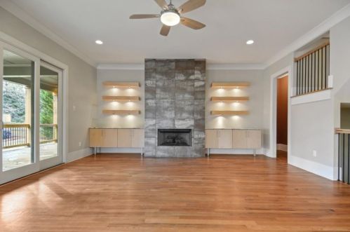 3896 Flowerland Dr, Atlanta GA exterior