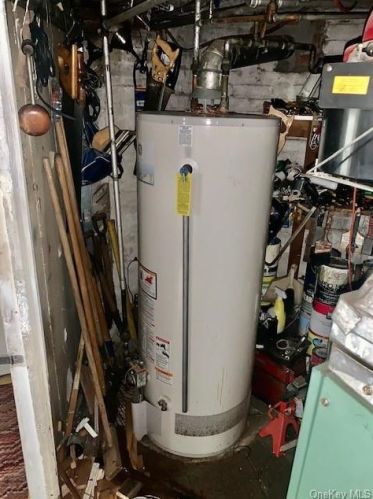 4 Adams St, Mount Vernon NY 10550-3504 exterior