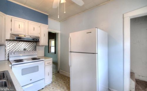 22 4 Ave, Runnemede NJ 08078-1302 exterior