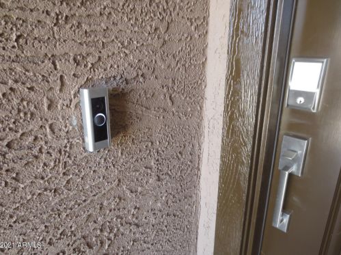 3827 64th Ln, Phoenix AZ  85043-1974 exterior