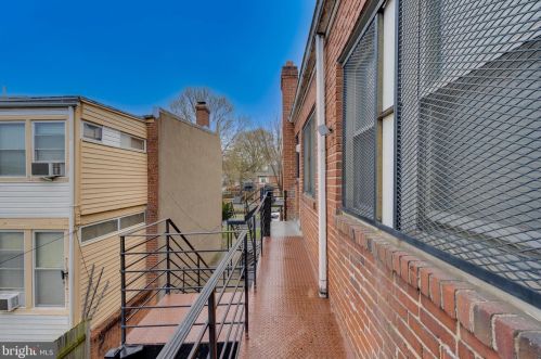 5228 4 St, Washington DC 20003-3481 exterior