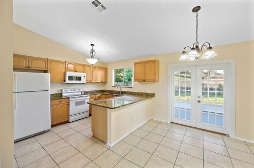 1014 Barbarosa Ave, Fort Pierce, FL 34953-3426