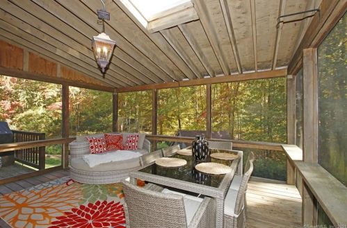 23 Cardinal Ln, Wilton CT 06897 exterior