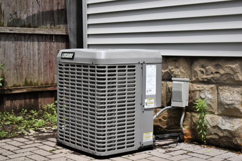 2837 7 St, Milwaukee WI 53215-3907 exterior