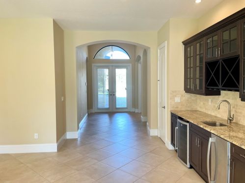 270 Calmo Cir, Fort Pierce FL  34984-6611 exterior