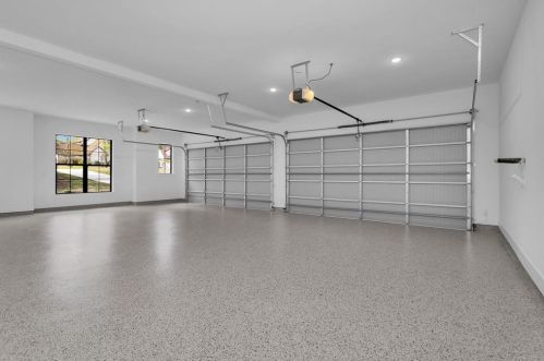 11317 Majestic Dr, Montgomery TX 77316-9662 exterior