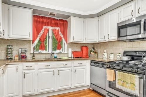 206 Richards Ave, Norwalk CT exterior