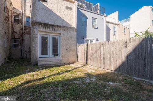 2026 Ellsworth St, Philadelphia PA  19146-2826 exterior