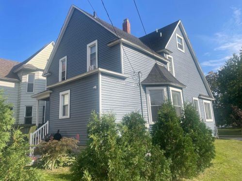 1069 Bridge St, Grand Rapids, MI 49504-5061