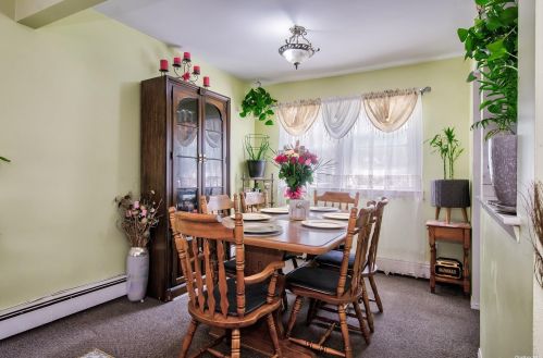 58 21 St, Huntington Station NY 11746-3259 exterior