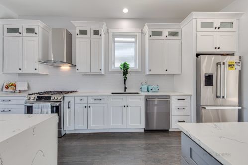 5307 Mcvicker Ave, Chicago IL 60630-1922 exterior