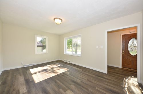 4825 91st St, Milwaukee WI  53225-4125 exterior