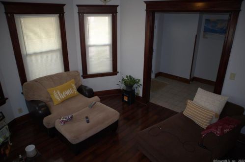 277 Olivia St, Derby CT 06418-1529 exterior