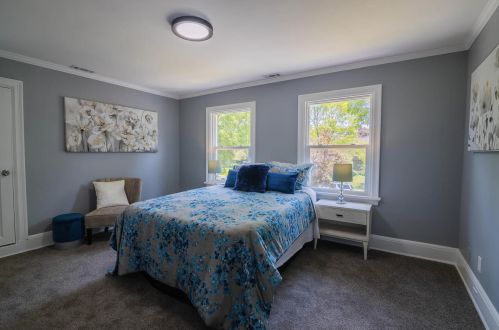 2726 Beverly Rd, Milwaukee WI  53211-2438 exterior