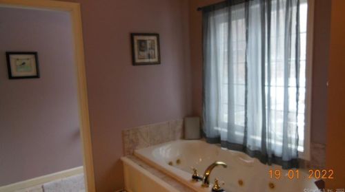 60 Cutler Rd, Killingly CT 06241-1303 exterior