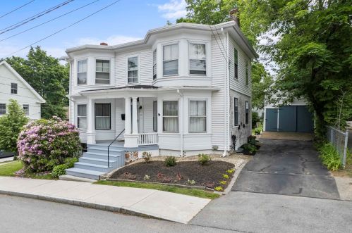 66 Atkinson St, Dover, NH 03820-3732