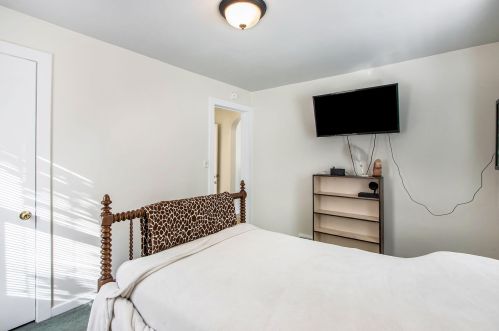 2521 Glendale Blvd, Kalamazoo MI 49004-1728 exterior