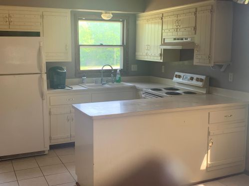 9243 Green View Ct, Milwaukee, WI 53224-2973