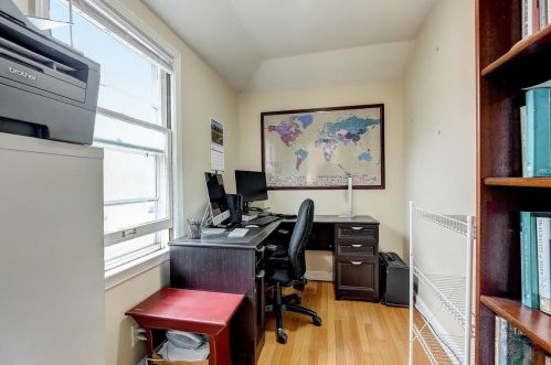 4543 Ardmore Ave, Milwaukee WI 53211-1402 exterior