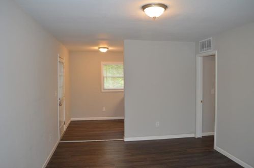 320 Fairburn Rd, Atlanta GA  30331-1616 exterior