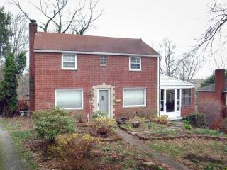 723 Gaywood Dr, Pittsburgh PA  15235-4144 exterior