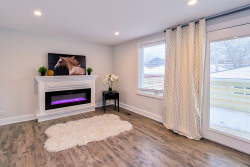 7933 Cressett Dr, Chicago IL 60707-1346 exterior