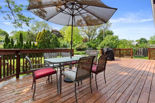 1015 121, Milwaukee WI 53226-3309 exterior