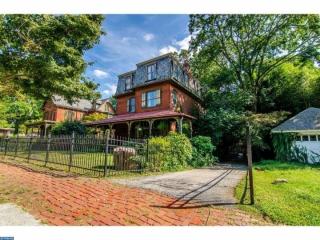 18 Jefferson St, Media, PA 19063-3722