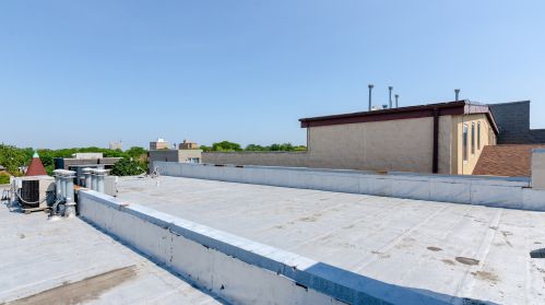 2130 Division St, Chicago IL  60622-3073 exterior