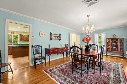 283 Danbury Rd, Ridgefield CT 06877-3214 exterior