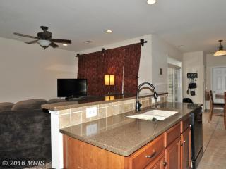 3756 Mary Evelyn Way, Alexandria VA  22309-8226 exterior