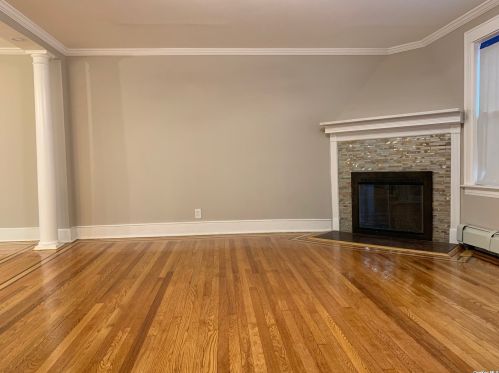 83 Dartmouth St, Valley Stream NY  11581-3215 exterior