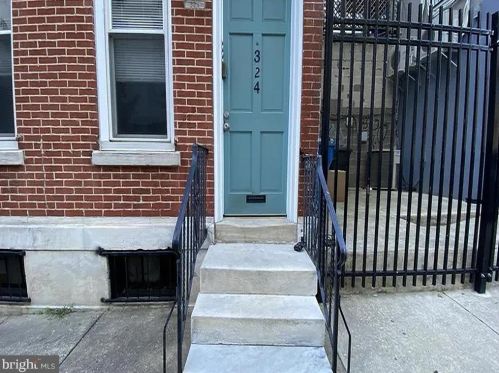 324 18 St, Philadelphia PA 19140-1014 exterior