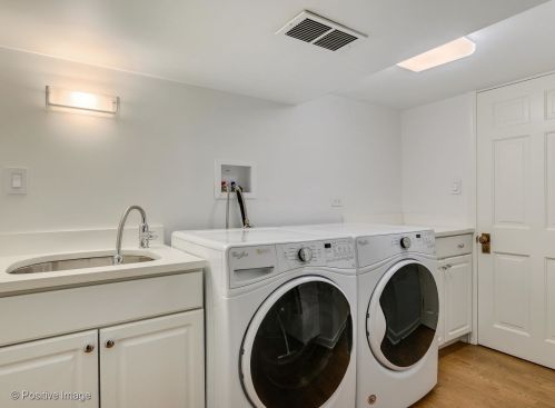 529 Wrightwood Ave, Chicago IL  60614-1794 exterior