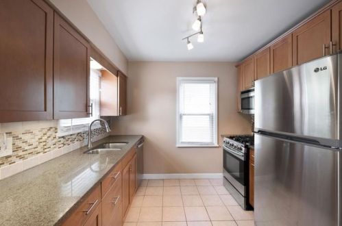 114 Longvue Dr, Pittsburgh, PA 15237-2275