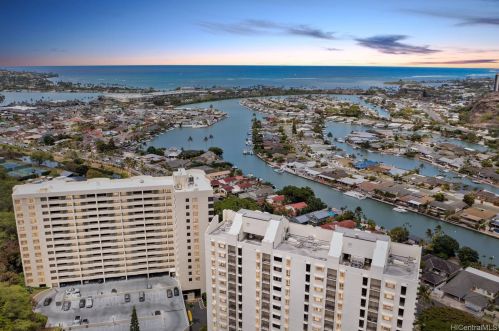 6770 Hawaii Kai Dr, Honolulu HI  96825-1567 exterior