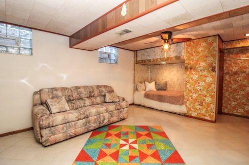 432 Augusta St, Pittsburgh PA 15211-1108 exterior