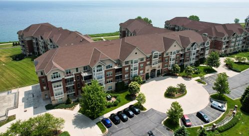 4120 Lake Dr, Milwaukee WI  53211-1719 exterior