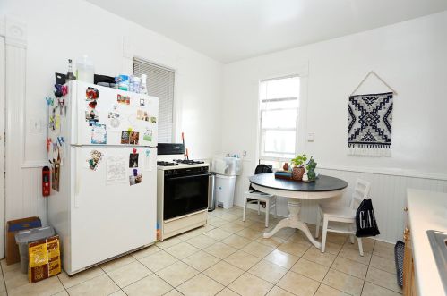 2453 Oakland Ave, Milwaukee WI 53211-4335 exterior