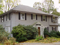 38 Brewster Rd, Newton, MA 02461-1302
