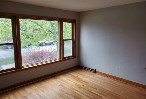 5435 Millard Ave, Chicago IL 60629-4346 exterior