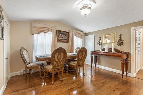 48 Trowbridge Circuit, Worcester MA 01603-2223 exterior