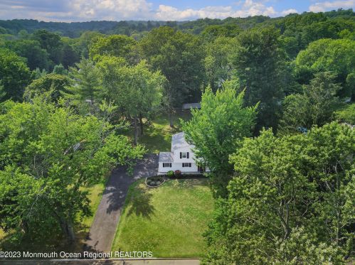 56 Normandy Ct, Middletown NJ 07748-3221 exterior