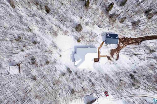 9127 Superior St, Duluth MN 55812-2139 exterior