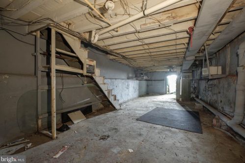 1274 Sheridan St, Camden NJ 08104-3544 exterior