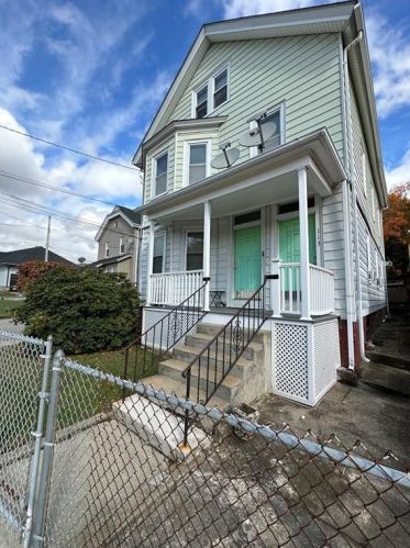 111 Greenville Ave, Providence RI  02919-4135 exterior